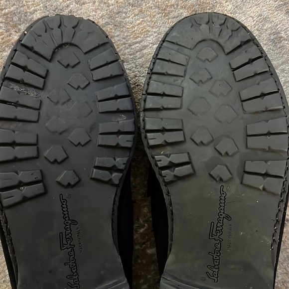 Mens vintage suede Ferragamo loafers - Picture 14 of 15